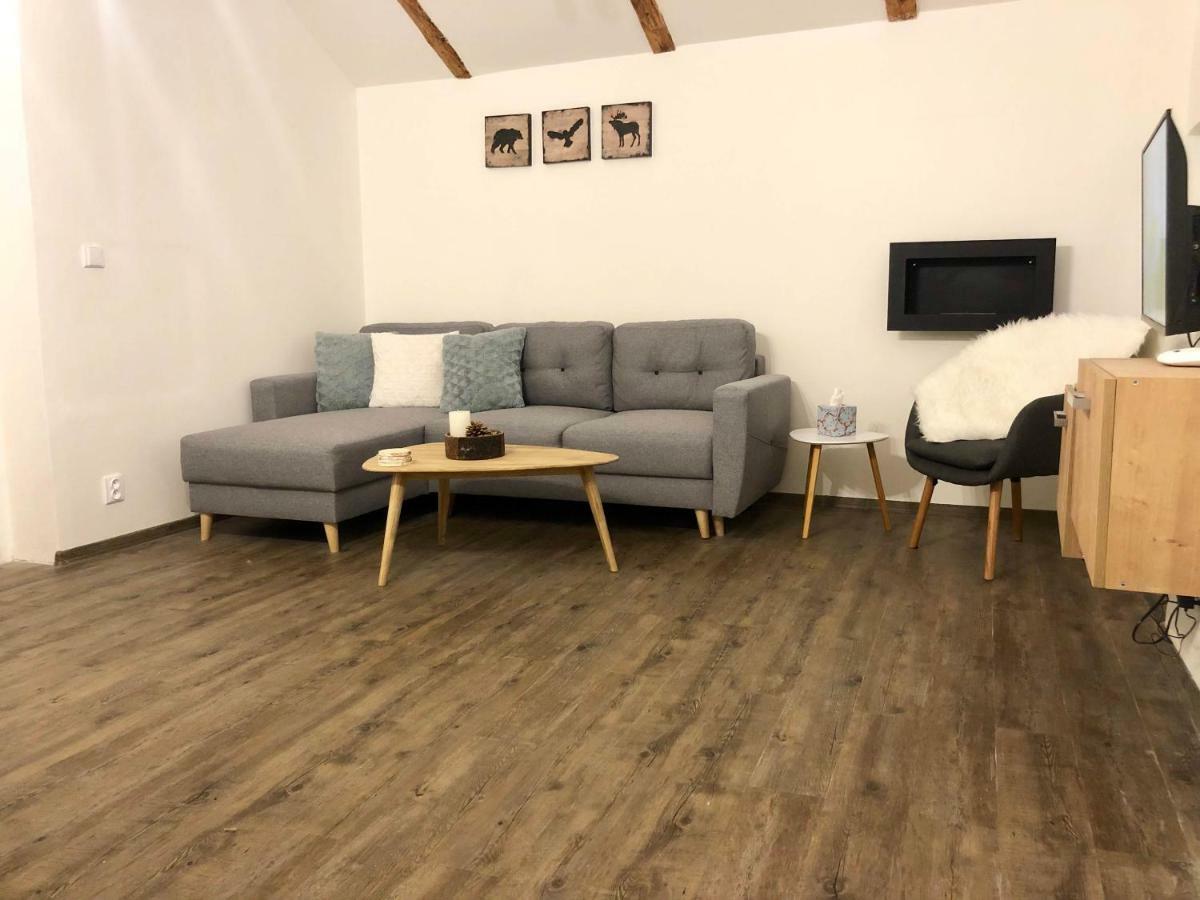Apartman Mlade Buky Exterior photo